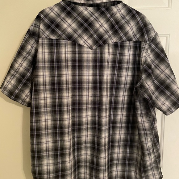 Vintage Wrangler western fashion with pearl snaps. - Picture 4 of 5